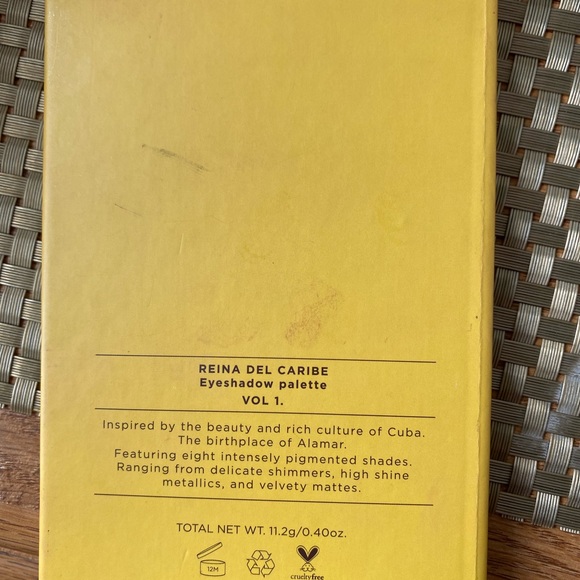 ALAMAR vivid eyeshadow pallet - Picture 4 of 8